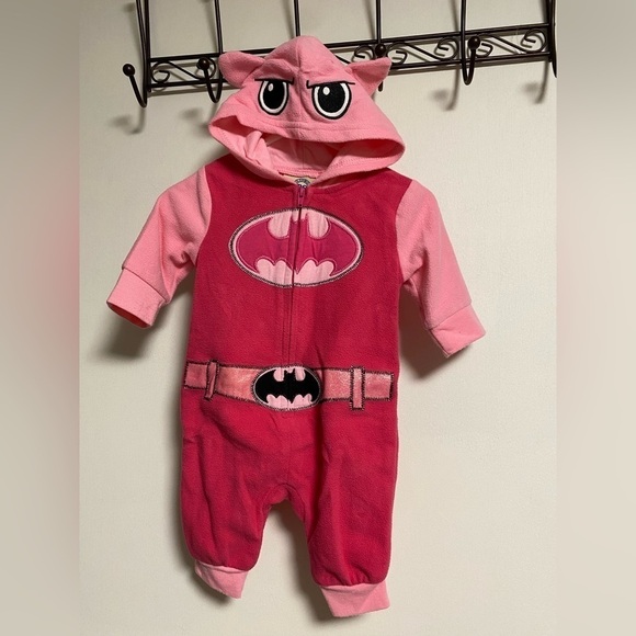 DC Comics Batman Fleece Outfit, Size 0-3 Months - Picture 2 of 9